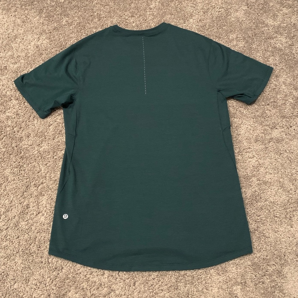 Lululemon Men’s T-Shirt